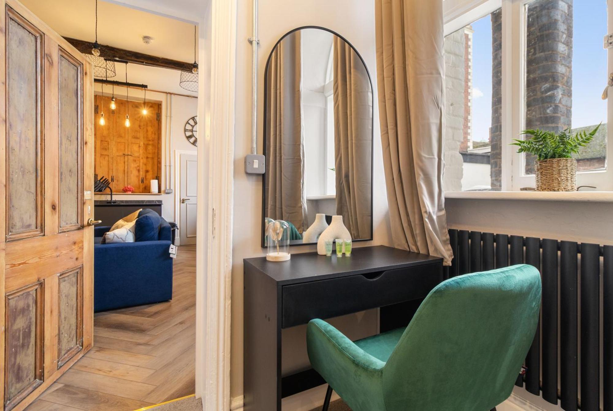 Whiskawaystays - Shaw Mews - Apartment 3 Worcester Extérieur photo
